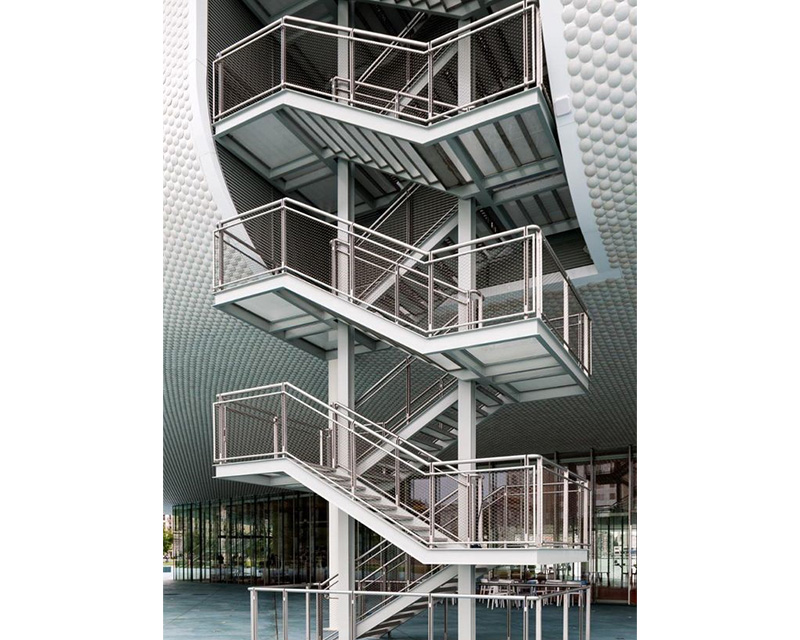  ÖZERŞAH İDARİ BİNA YANGIN MERDİVENİ