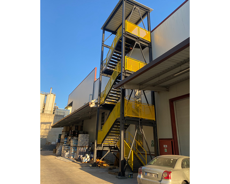 ÖZERŞAH YANGIN MERDİVENİ