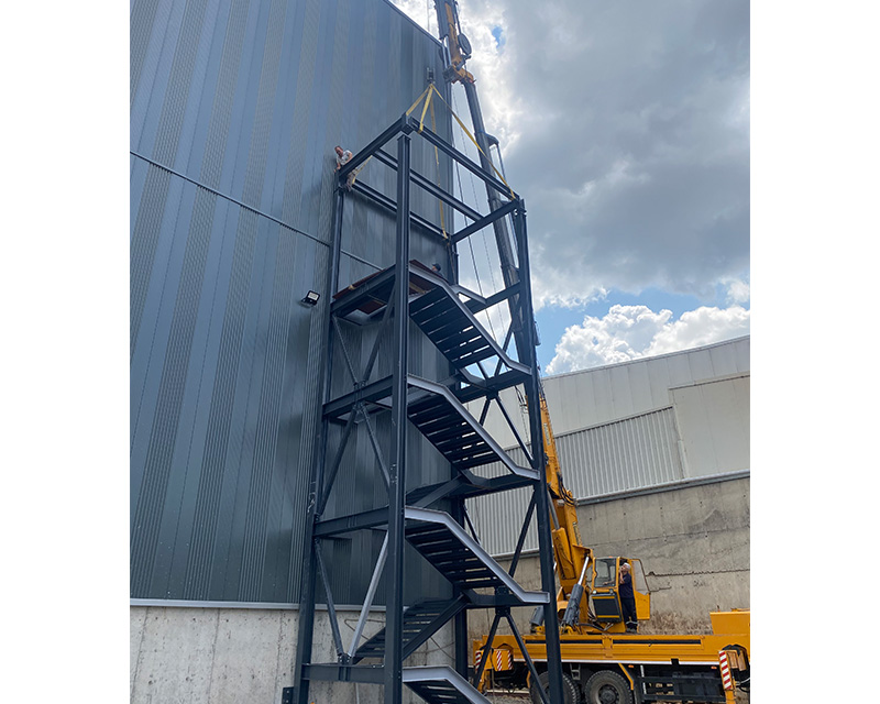 SKOR YANGIN MERDİVENİ